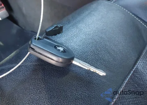 2014 Ford Mustang V6 Premium z USA, uszkodzony, nr VIN 1ZVBP8AM3E5268875